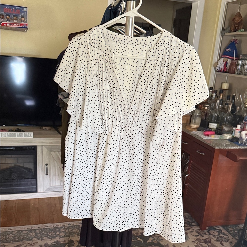 SHEIN White and Black Polka Dot Blouse